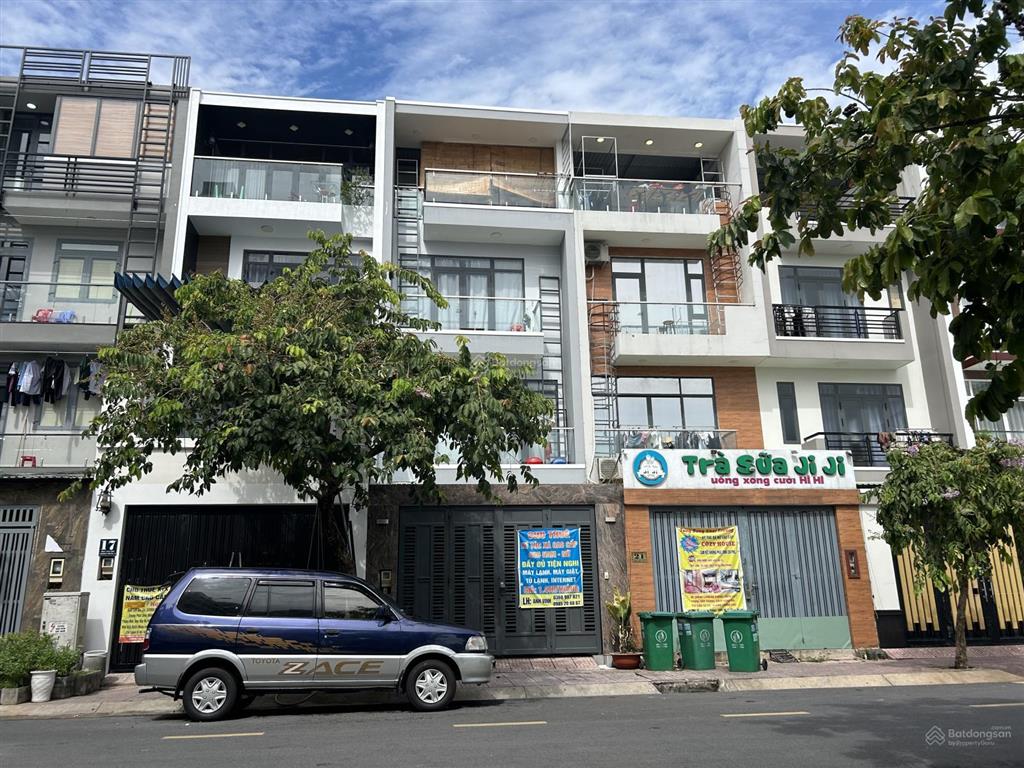 Cho thuê nhà 4 tầng 5 phòng 5 wc đường tăng nhơn phú, phước long b, q9 cũ