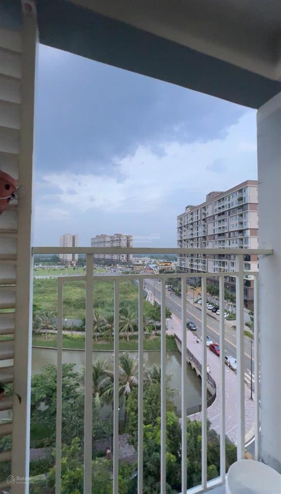 Chính chủ bán căn góc 46m2 cc ehomes nam sài gòn,nội thất cơ bản lầu cao giá 1tỷ7  0908 085 ***