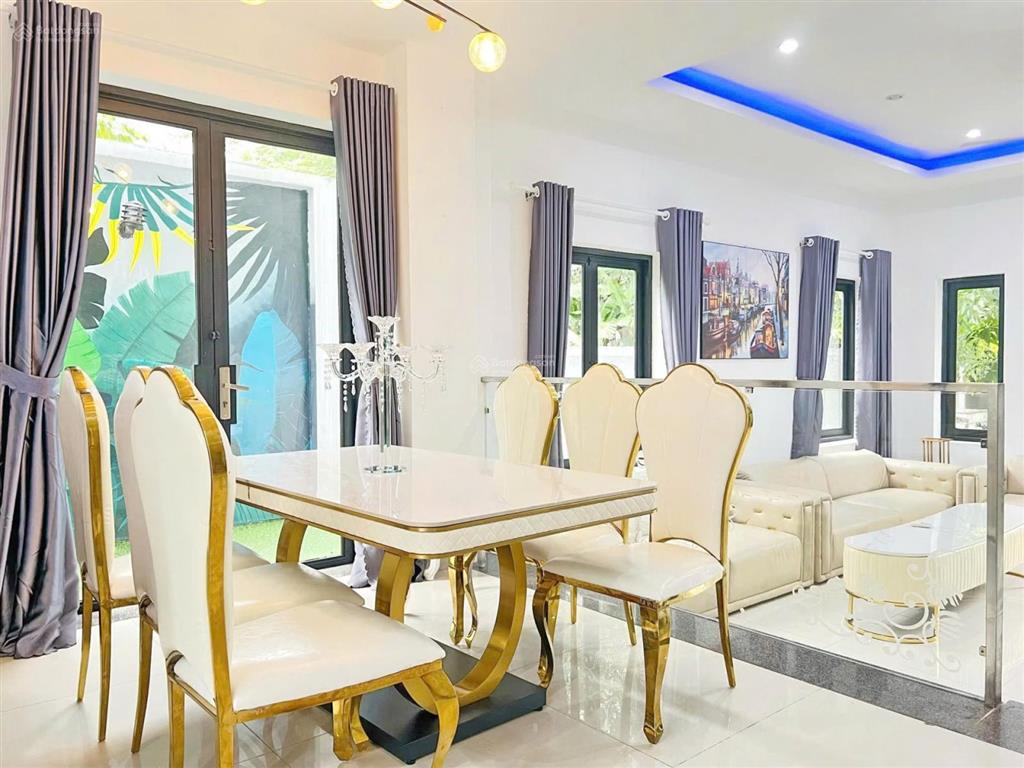 Cho thuê biệt thự đơn lập khu nam thông 1  pmh quận 7
