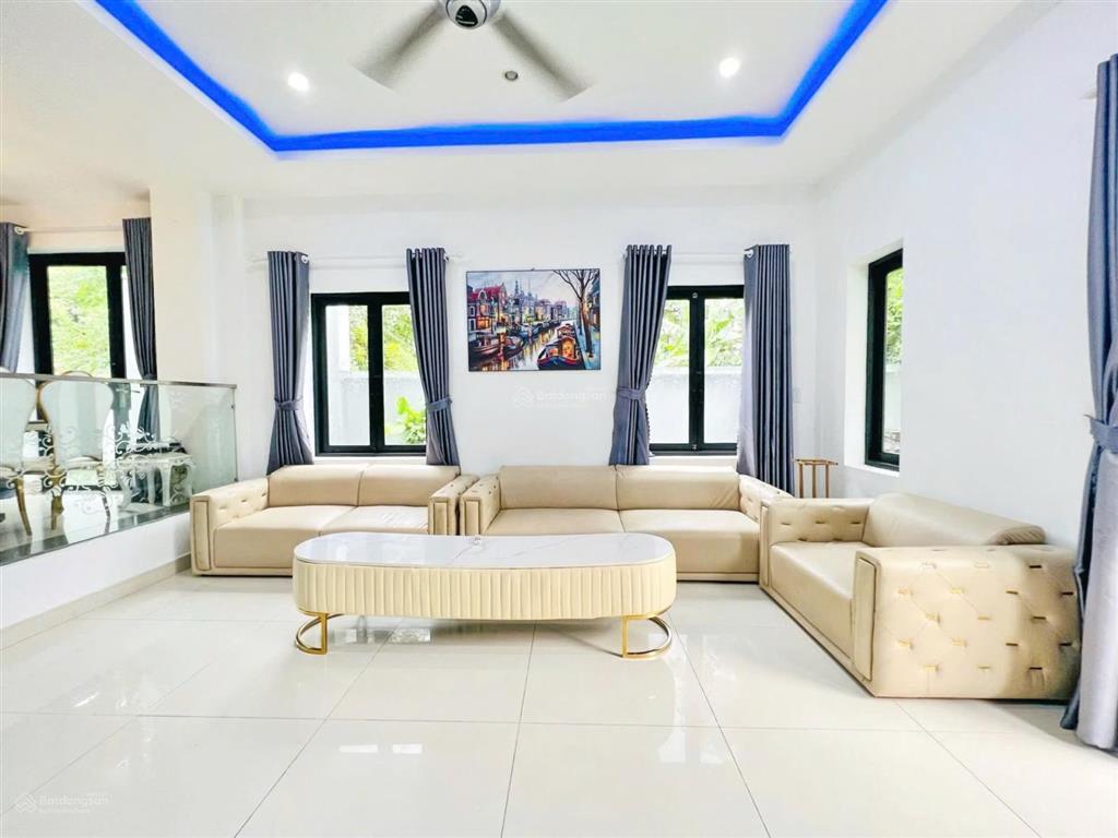 Cho thuê biệt thự đơn lập khu nam thông 1  pmh quận 7