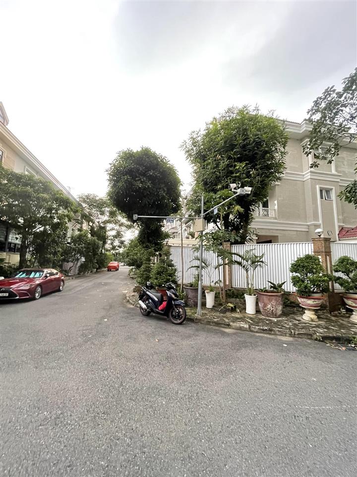 Cho thuê biệt thự mỹ phú 3, p. tân phú, quận 7