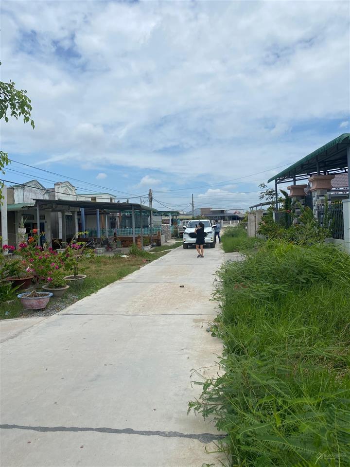 Bán 385m2 đất thuận quý, hàm thuận nam giá chỉ 600 triệu (giá siêu ngộp), đầu tư quá hợp lý