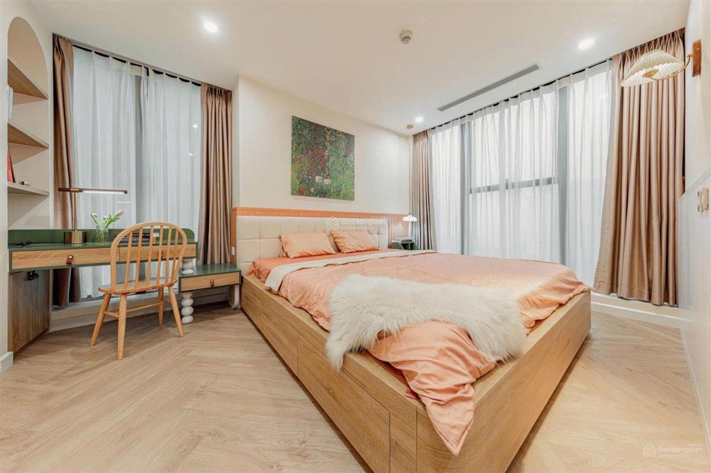 Chính chủ bán căn 2pn 84m2 và 3pn 99m tại cc sunshine riverside view sông hồng  0818 111 ***