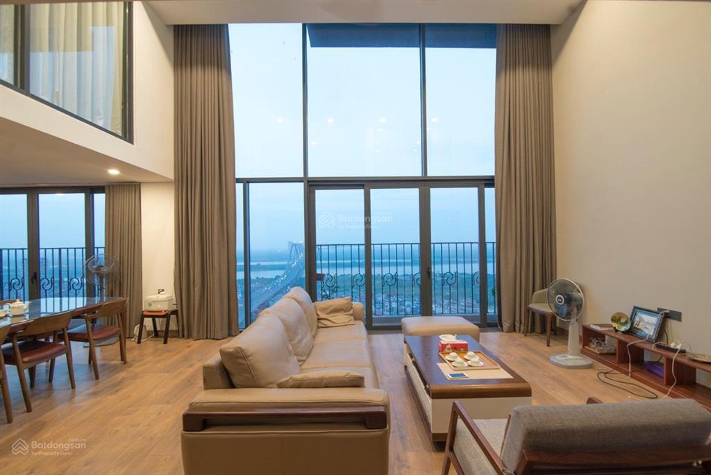 Cần bán gấp căn queen rộng 160m2 view hồ tây + sông hồng tại cc pentstudio  0818 111 ***