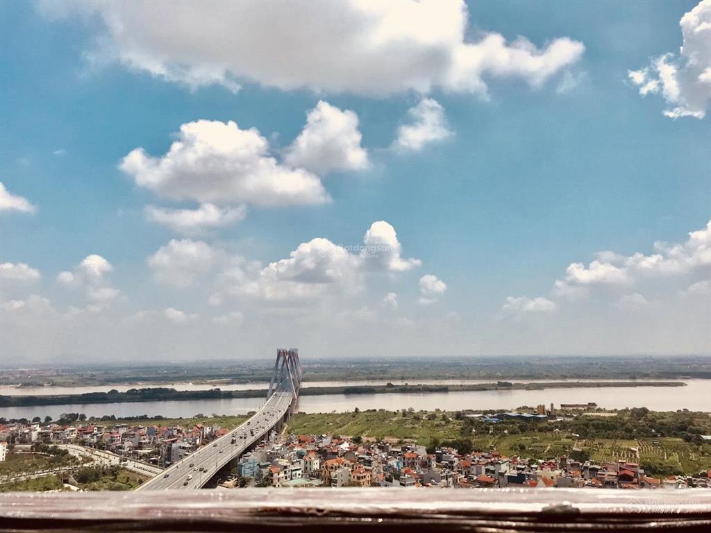 Cần bán gấp căn queen rộng 160m2 view hồ tây + sông hồng tại cc pentstudio  0818 111 ***