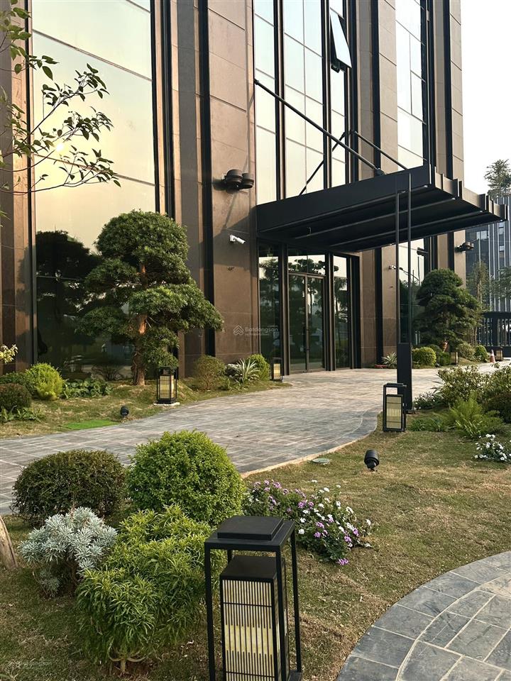 Cho thuê sàn văn phòng hạng a từ 400900m²/sàn tại tòa oriental square kđt starlake  0818 111 ***