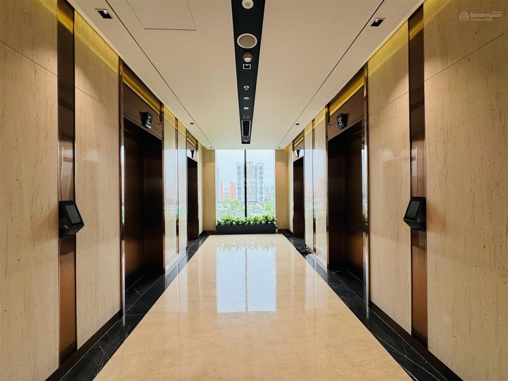 Cho thuê sàn văn phòng hạng a từ 400900m²/sàn tại tòa oriental square kđt starlake  0818 111 ***