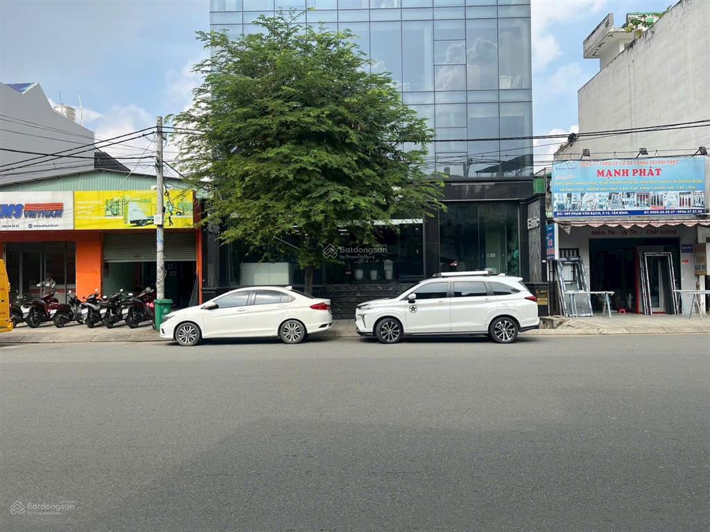 Bán tòa nhà 485487 phạm văn bạch, tân bình.  12.5x30m  hầm 7 tầng tn 350tr/tháng