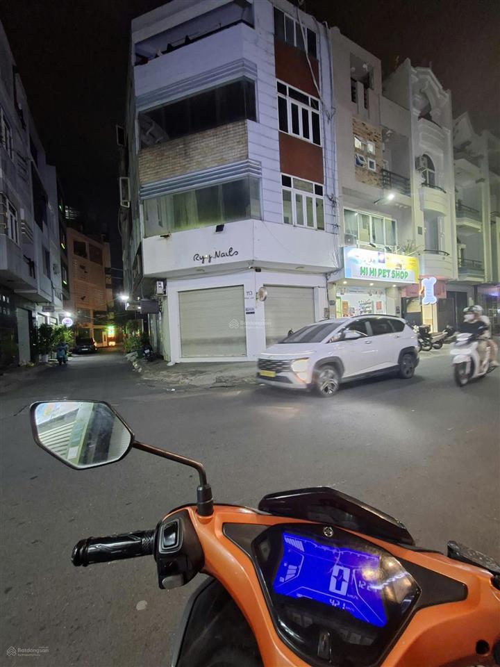 Cần cho thuê căn trong hình, 2 mặt tiền hoa lan, phú nhuận ngay phan xích long giá 37tr