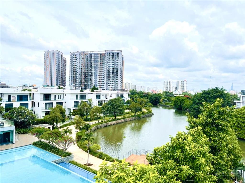 Giỏ hàng rẻ nhất biệt thự ven sông lucasta khang điền từ 24 tỷ. dt ngang 10m dài 17,5m . sổ sẵn