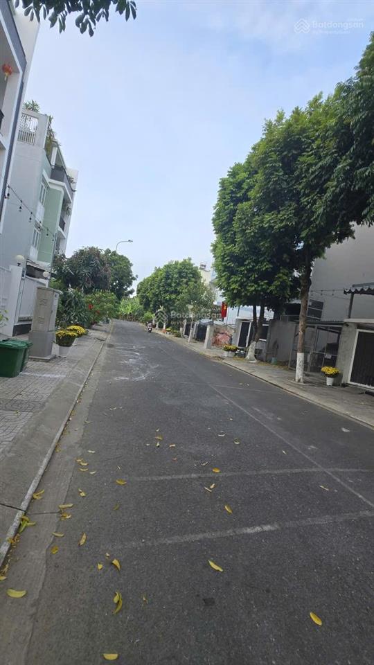 Chủ cần ra gấp nền 100m2, 5x20. ko vướng cống tụ điện, giá tốt nhất dự án. chỉ 8 tỷ