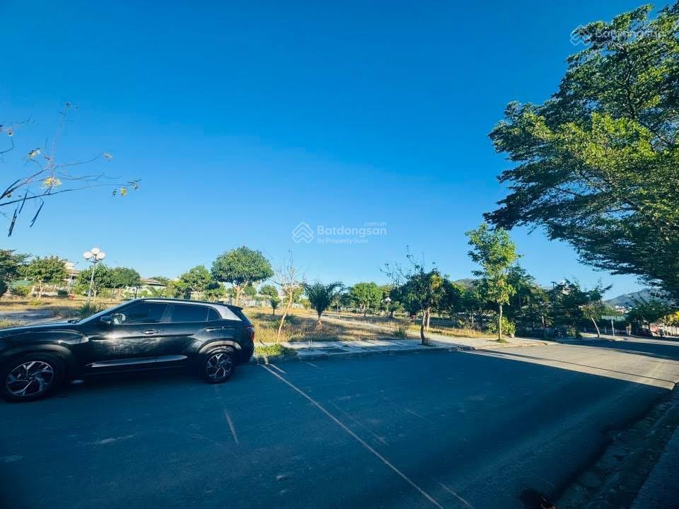 Bán đất biệt thự đối diện công viên kđt an bình tân nha trang