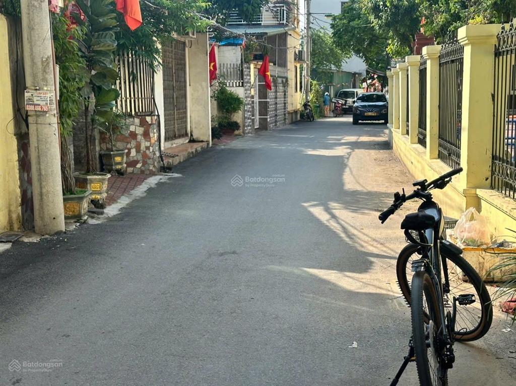 Cần bán lô gấp lô 65m mặt đường ô tô gần chợ miêu nha xuân phương, gần các tuyến đường lớn hơn 7 tỷ
