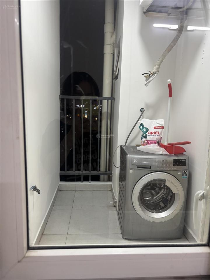 Share 1 phòng trong căn hộ 3 phòng ngủ cc bộ công an quận 2