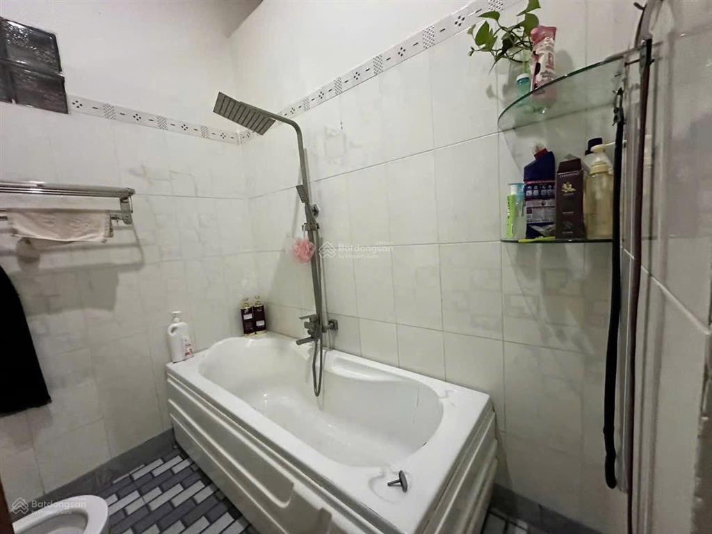 Chủ nhà bán 1 trệt 1 lầu hẻm nhựa 6m huỳnh văn lũy thông qua kcn đại đăng, ở kết hợp mở văn phòng