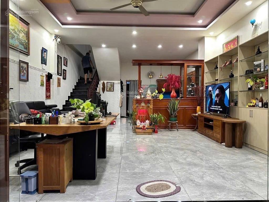 Chủ nhà bán 1 trệt 1 lầu hẻm nhựa 6m huỳnh văn lũy thông qua kcn đại đăng, ở kết hợp mở văn phòng