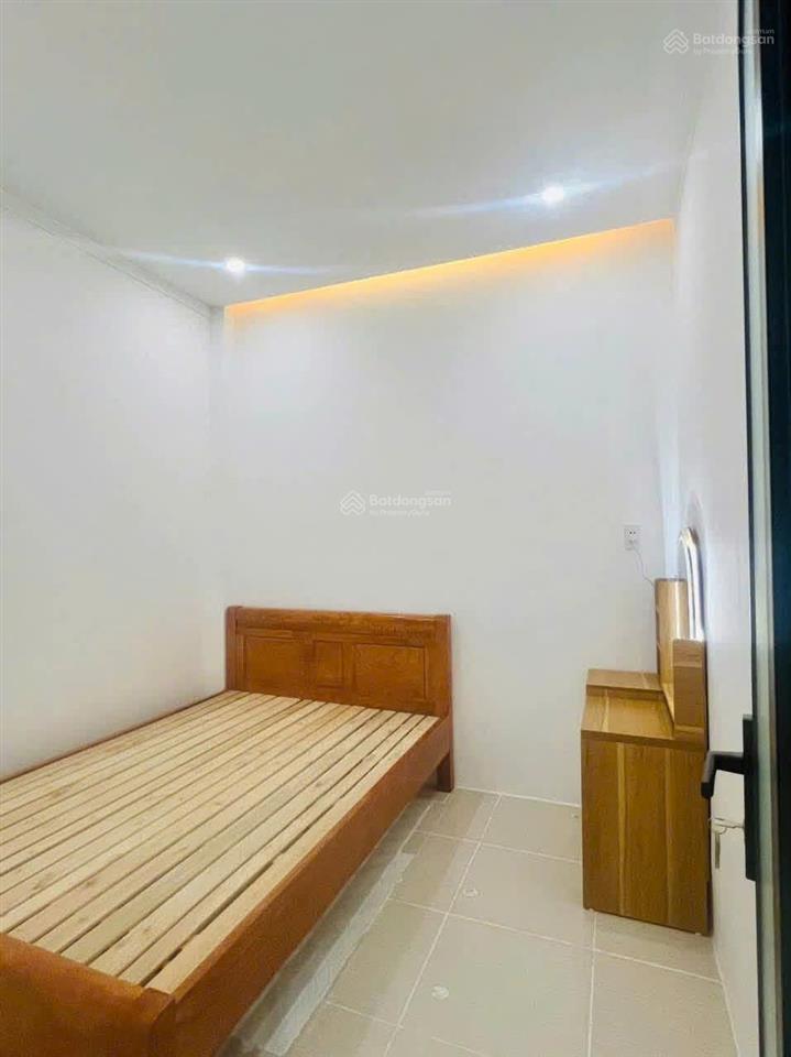 Chủ nhà cần bán gấp nhà mặt tiền đường d12 khu 1, phường phú tân, gần chợ, phù hợp kinh doanh