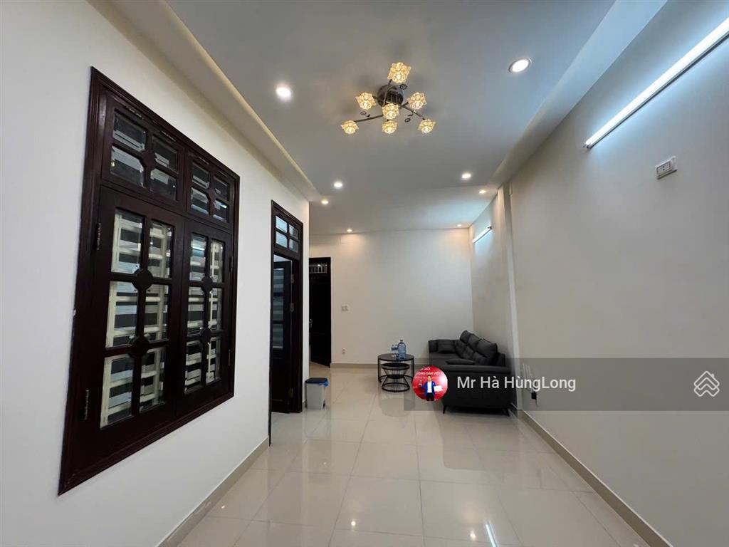 Bán nhà 3 tầng đẹp đ. trần văn hai, biển tân trà