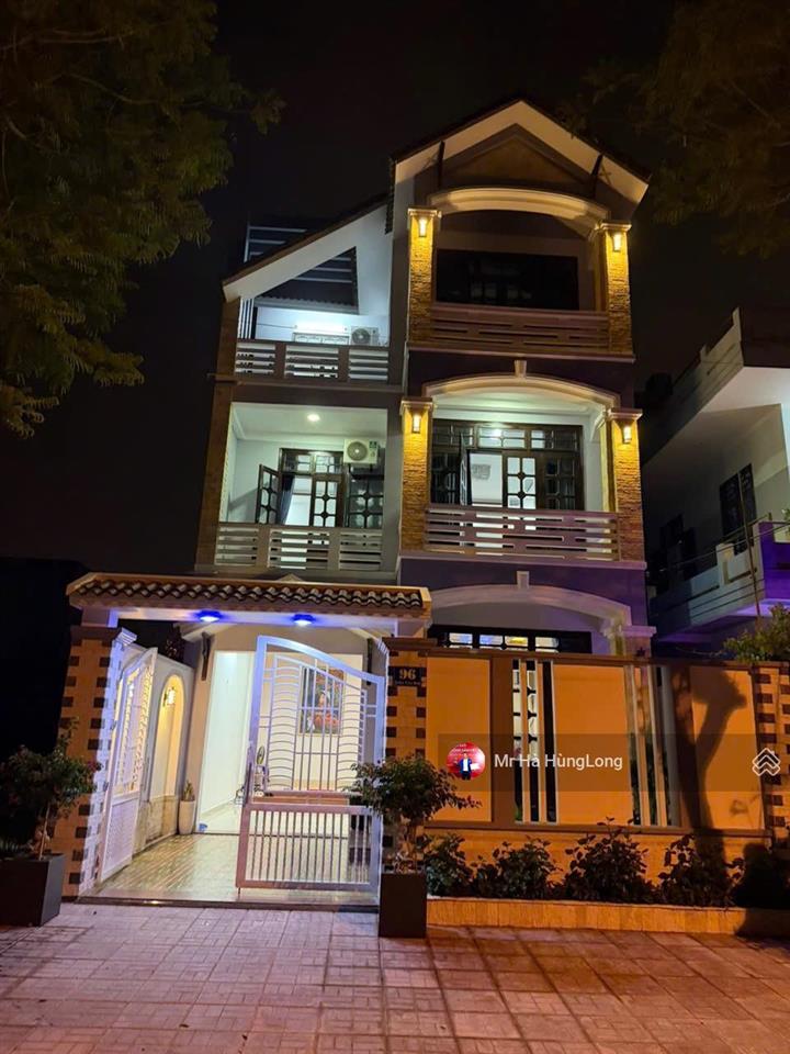 Bán nhà 3 tầng đẹp đ. trần văn hai, biển tân trà