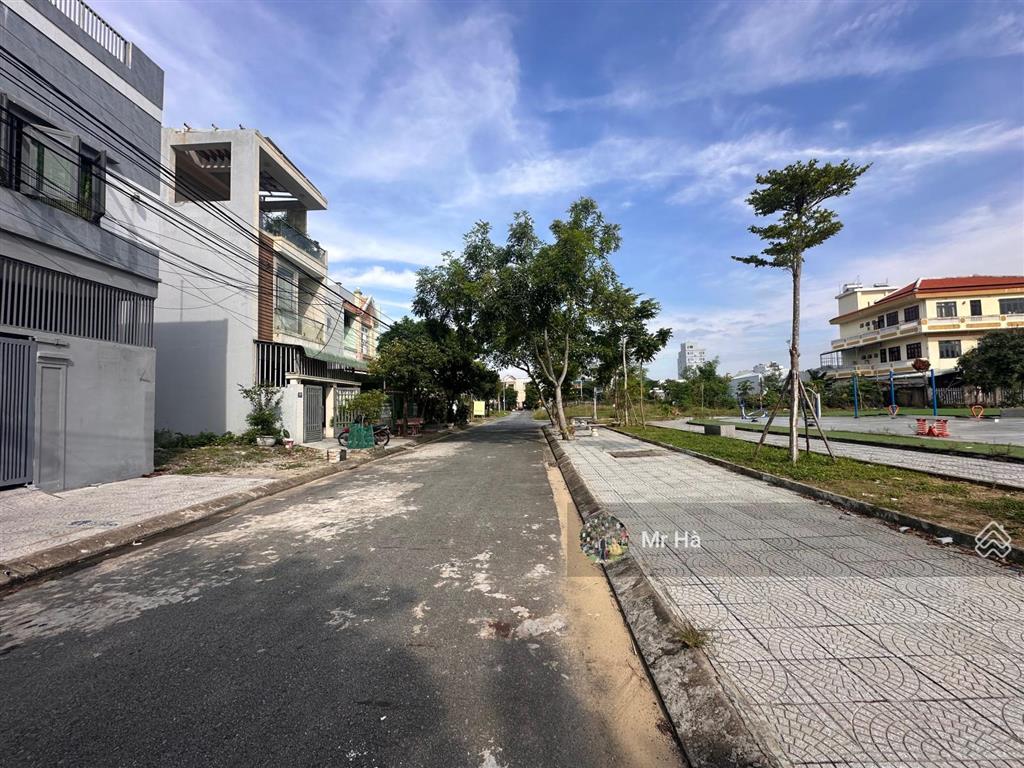 Chính chủ cần bán lô đất đường đông hải 8 khu đông hải, đối diện công viên