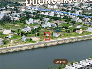 Đất biển tân trà đối diện công viên, đối lưng sông cổ cò. cách bãi tắm 500m ngũ hành sơn