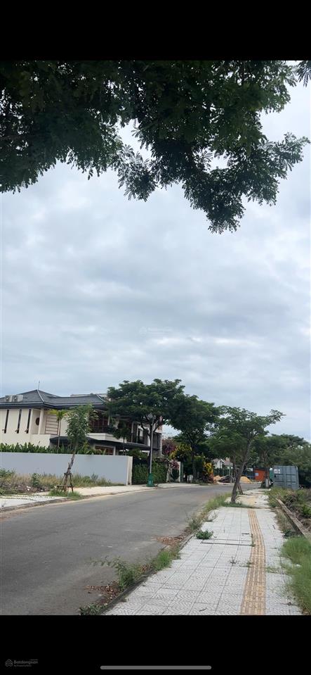 Bán đất biệt thự 688m2, góc 3 mặt tiền view sông cổ cò. khu đô thị fpt đà nẵng