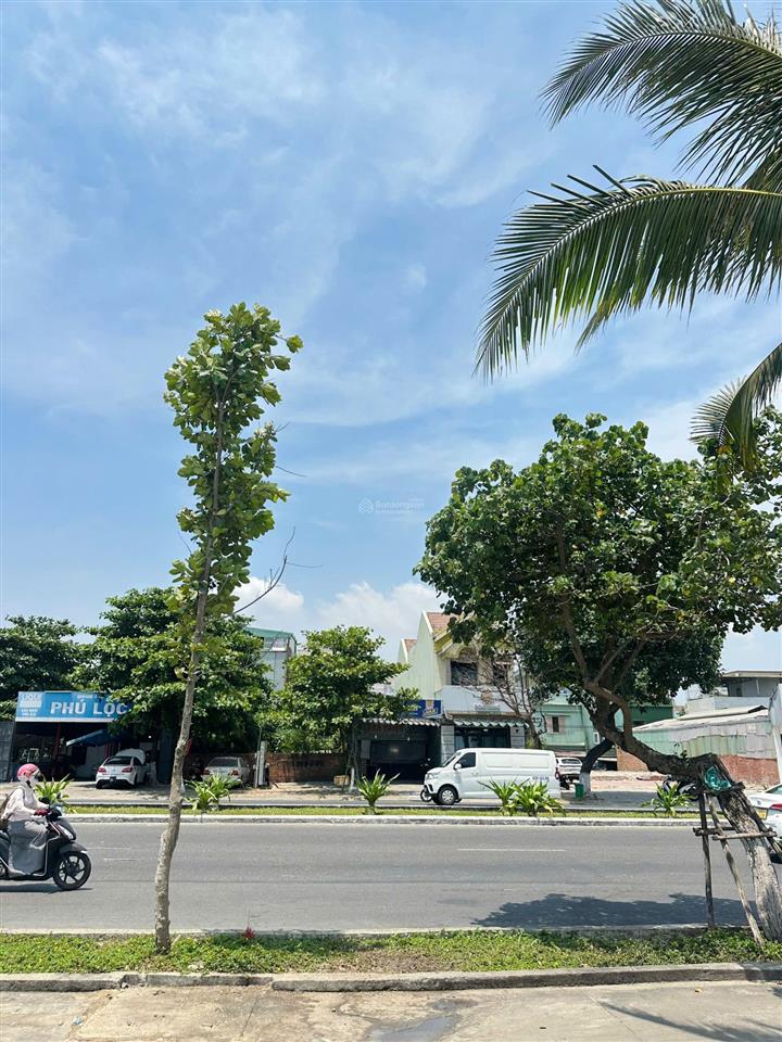 Gấp lắm rồi chủ thân thương hà nội gửi bán 2 lô mặt tiền nguyễn tất thành view biển trực diện.