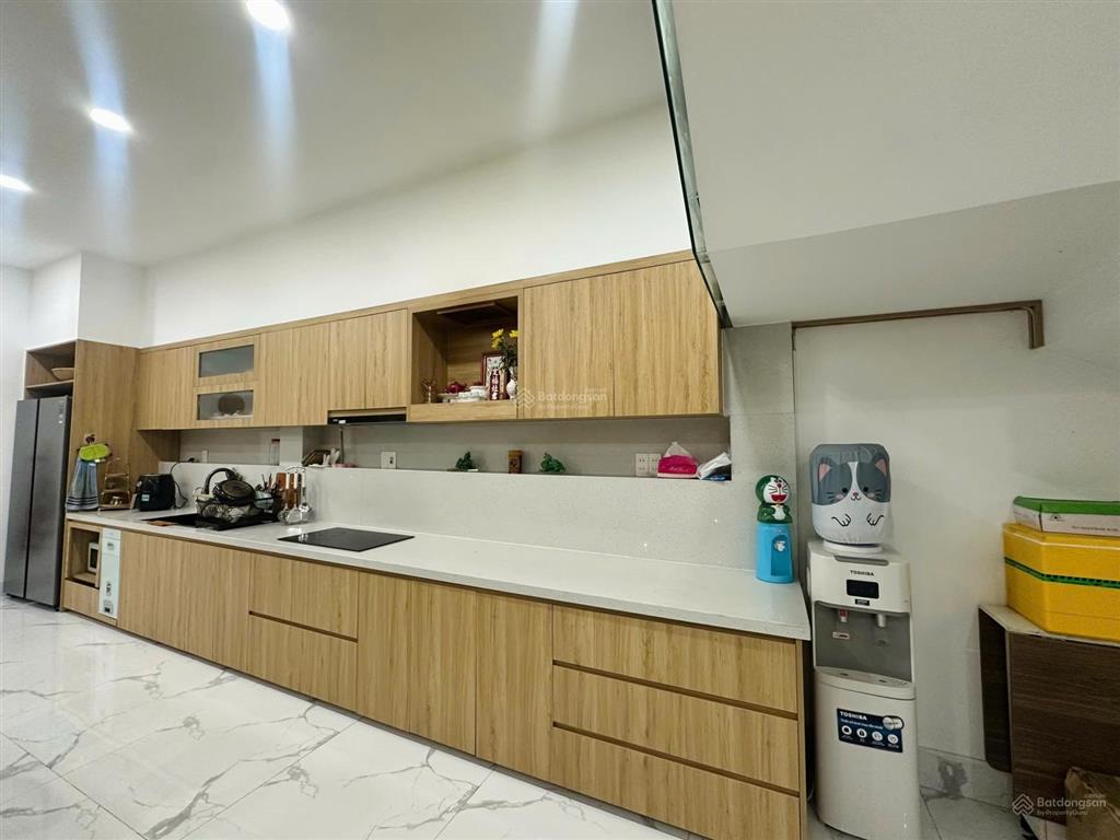 Chuyển ra hà nội bán gấp ngôi nhà tâm huyết 3 tầng đường bàu năng 3 cách biển 1.2km