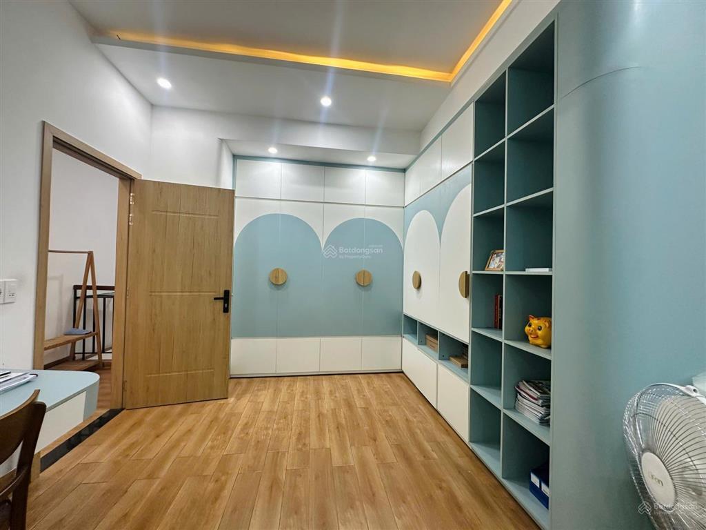 Chuyển ra hà nội bán gấp ngôi nhà tâm huyết 3 tầng đường bàu năng 3 cách biển 1.2km