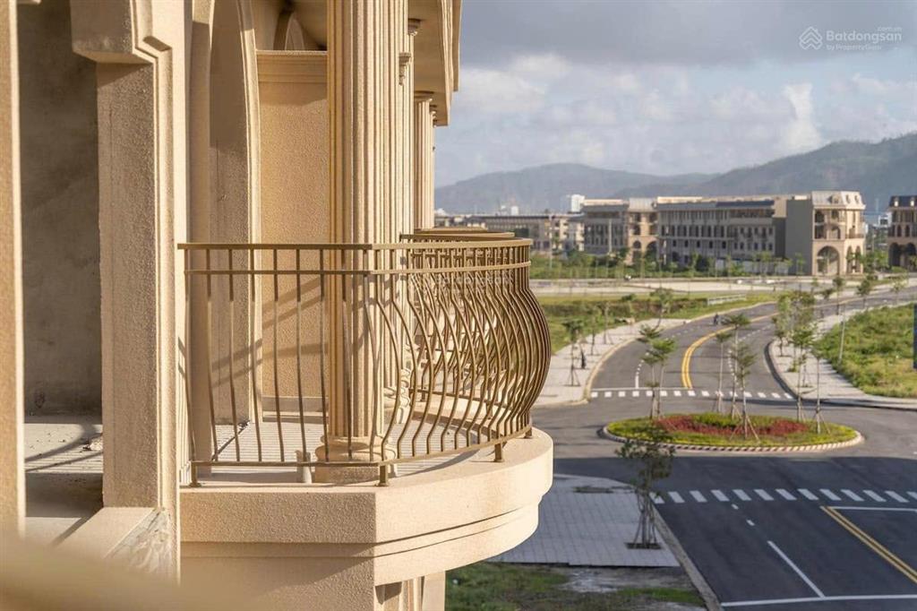 Bán gấp 100m2 đất đường trương công huấn 7m5 thuộc kđt dragon cách biển 900m, giá sụp hầm