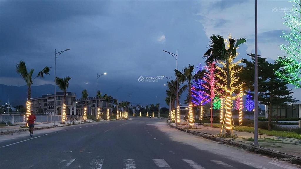 Bán gấp 100m2 đất đường trương công huấn 7m5 thuộc kđt dragon cách biển 900m, giá sụp hầm