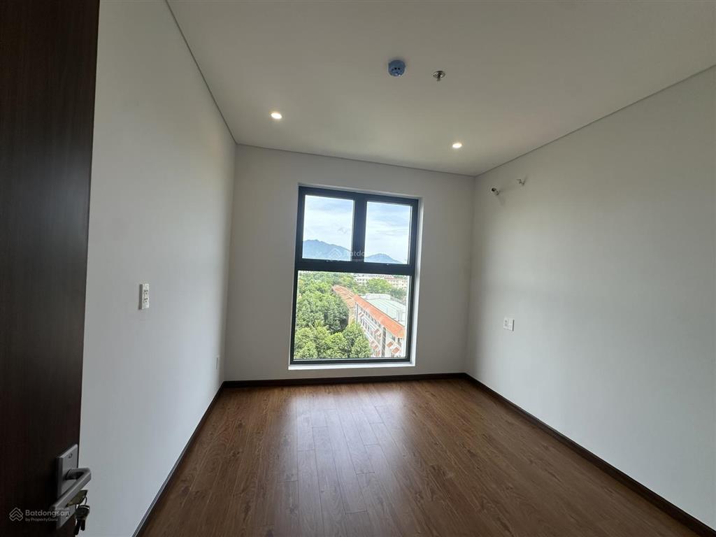 Cho thuê căn hộ 2pn mia căn góc thoáng 67,6m2 giá 9 tr/tháng