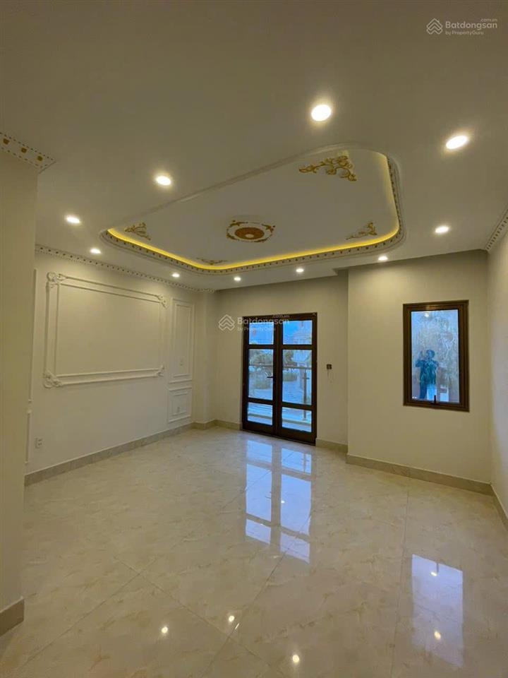 Bán trong tháng shophouse 3 tầng + tum đã hoàn thiện sát góc ngã tư trung lập 17