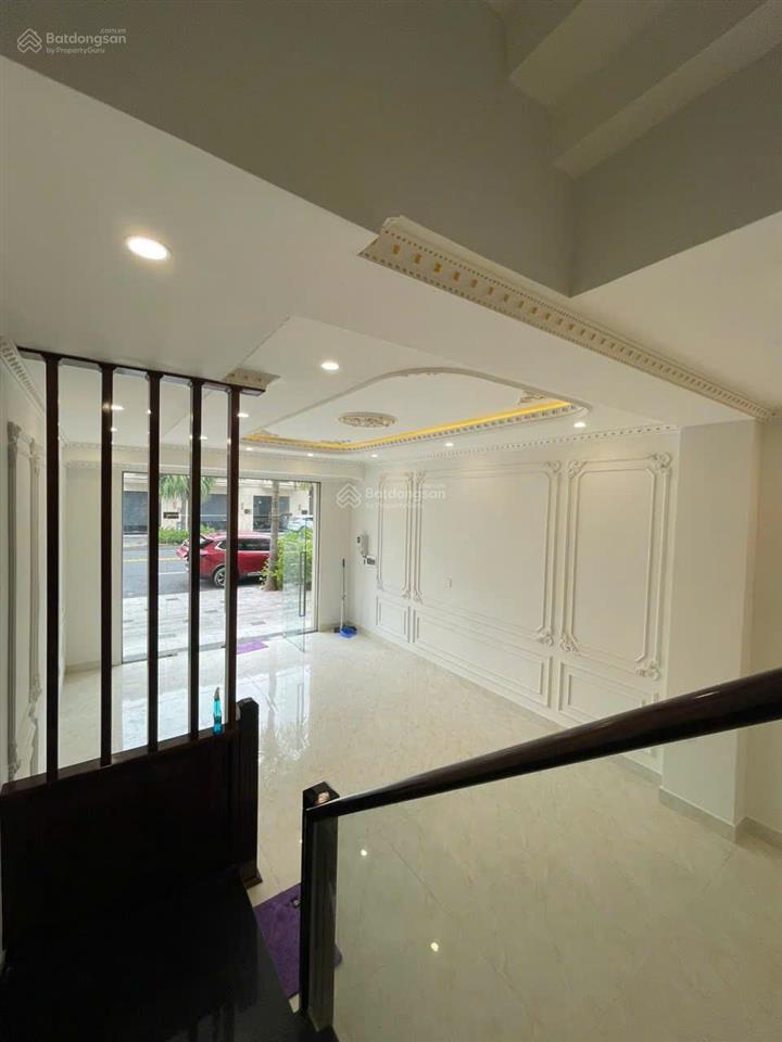 Bán trong tháng shophouse 3 tầng + tum đã hoàn thiện sát góc ngã tư trung lập 17
