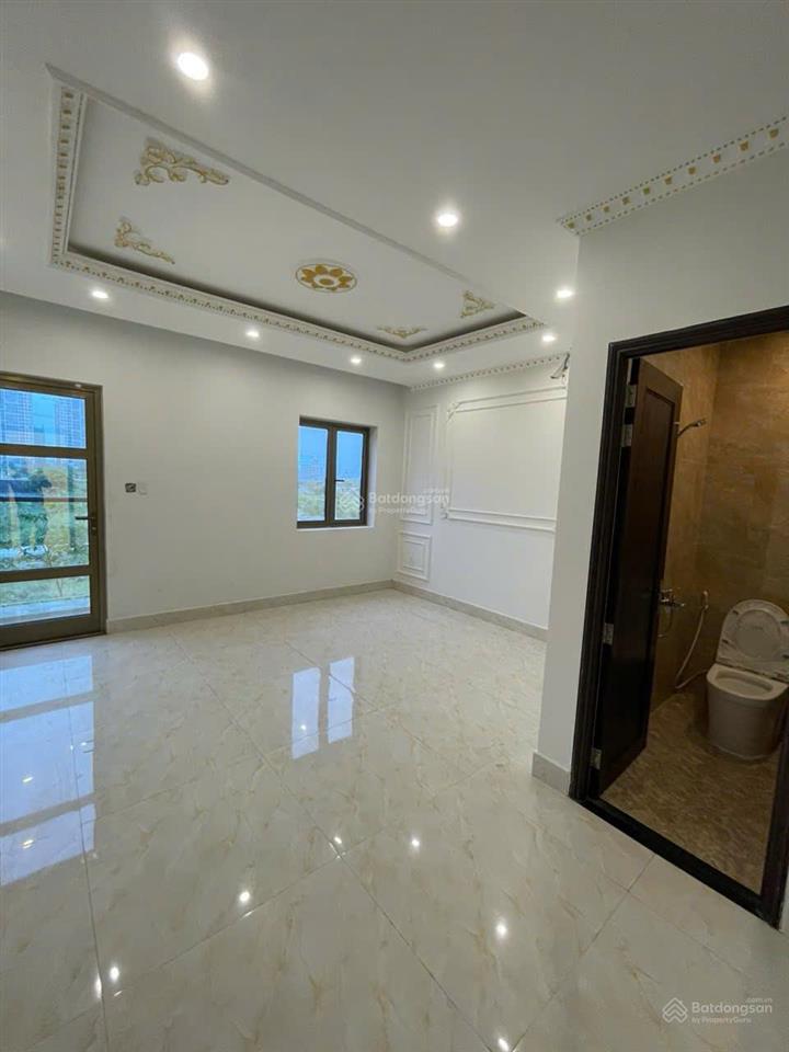 Bán trong tháng shophouse 3 tầng + tum đã hoàn thiện sát góc ngã tư trung lập 17