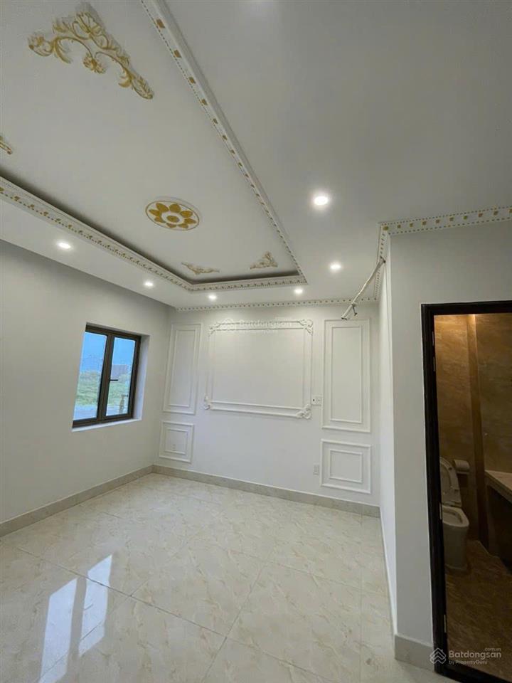 Bán trong tháng shophouse 3 tầng + tum đã hoàn thiện sát góc ngã tư trung lập 17