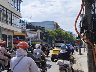 Nhà 3,5 tầng hoàng hoa thám  buôn bán kinh doanh tấp nập  2 mặt tiền trước sau.  0905 927 ***