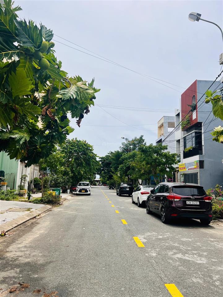 Còn duy nhất 1 cặp đất biển sơn thuỷ  vị trí đẹp  giá cực tốt chỉ 15.x tỷ!