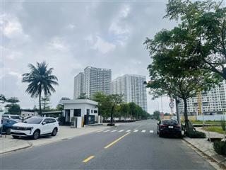 Chính chủ gửi bán vài lô liền kề ngay trường fpt và chung cư fpt.