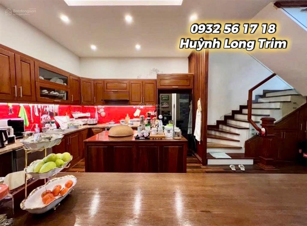 Bán nhà mới xây, kiên cố, 4 tầng có dòng tiền 25 triệu/ tháng ngay biển phạm văn đồng