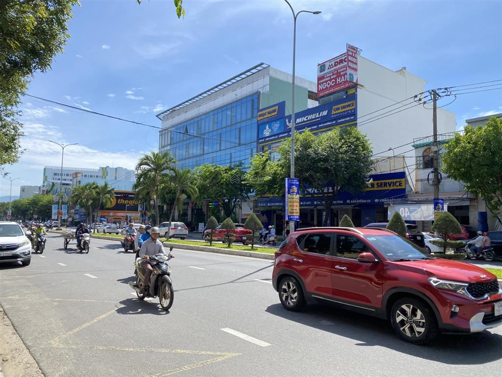 Cho thuê nhà mặt tiền nguyễn hữu thọ, 125m2, 4 tầng. giá chỉ 25tr/tháng