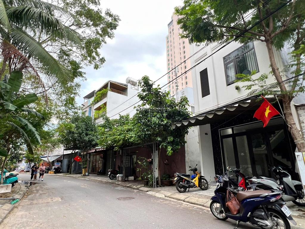 Nhỉnh 15 tỷ. lô mỹ khê 8 hiếm đẹp, cách biển 100m, 80 m2 ngang 10m cực khủng.