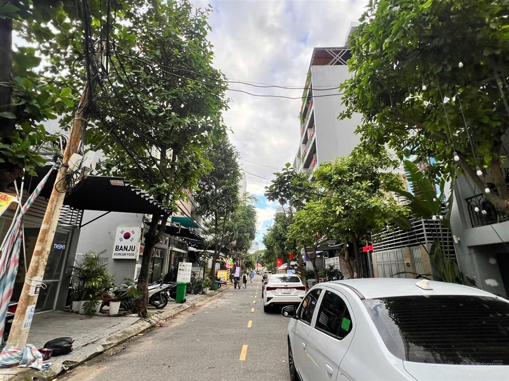 Nhỉnh 15 tỷ. lô mỹ khê 8 hiếm đẹp, cách biển 100m, 80 m2 ngang 10m cực khủng.