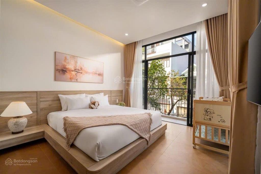 Hạ 2 tỷ! góc 2 mặt tiền tạ mỹ duật  sát dương đình nghệ  100 m2 x 3 tầng  dt 45 tr/tháng
