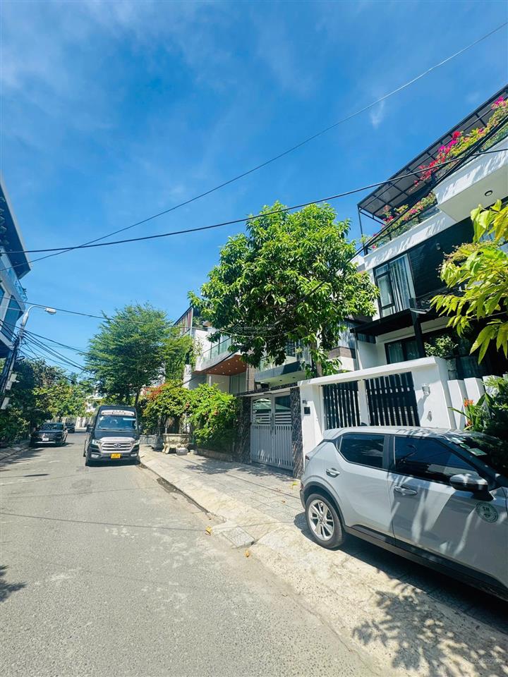 Đất đường bùi viện, sát biệt thự thăng long hải châu, 140 m2 ngang khủng 8m. đất hiếm