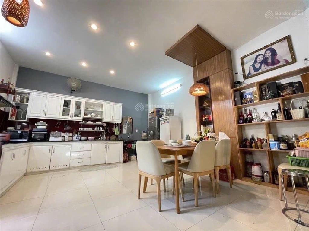 Chủ gốc  gấp bán góc 2 mặt tiền nguyễn xuân ôn  lõi đà nẵng  100m2 nhà 3 tầng, hợp ở/kinh doanh.