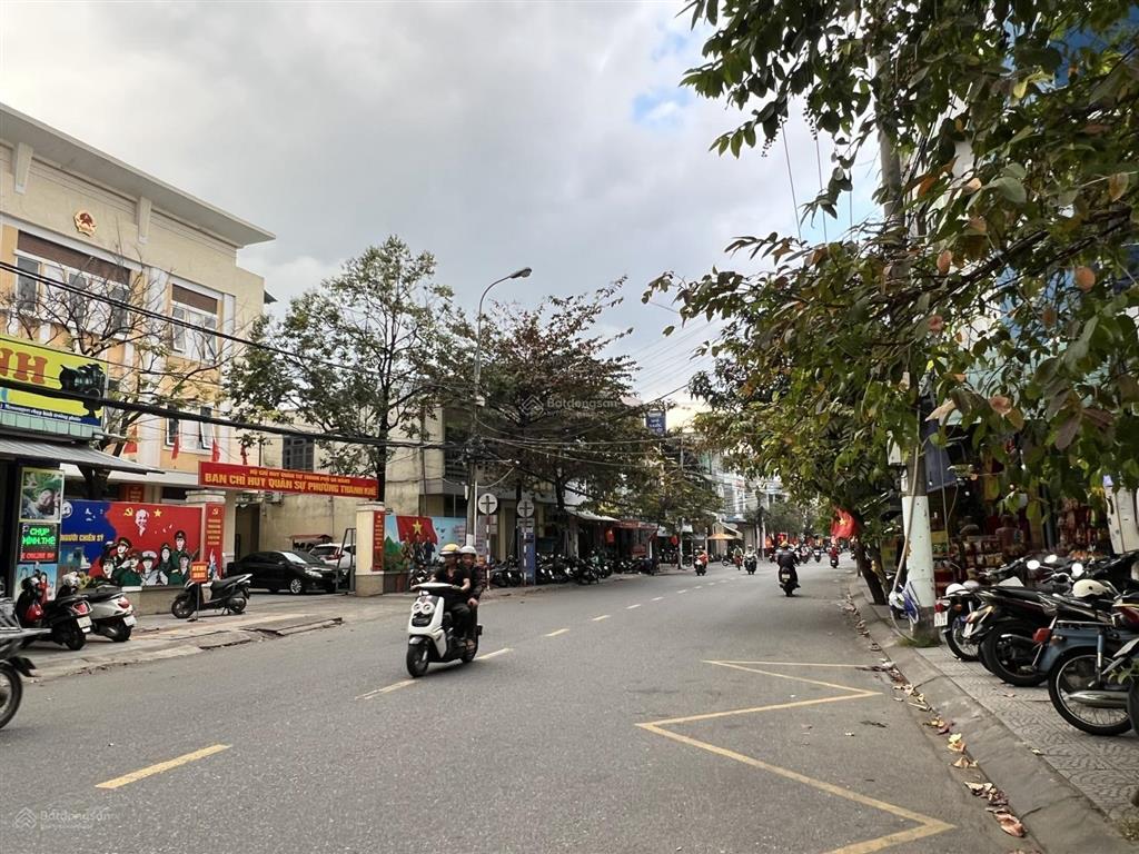 Bán gần 200 m2 đất siêu đẹp. đường trần cao vân. vị trí sầm uất giá trị cao. 19,5 tỷ có tl