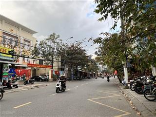 Bán gần 200 m2 đất siêu đẹp. đường trần cao vân. vị trí sầm uất giá trị cao. 19,5 tỷ có tl
