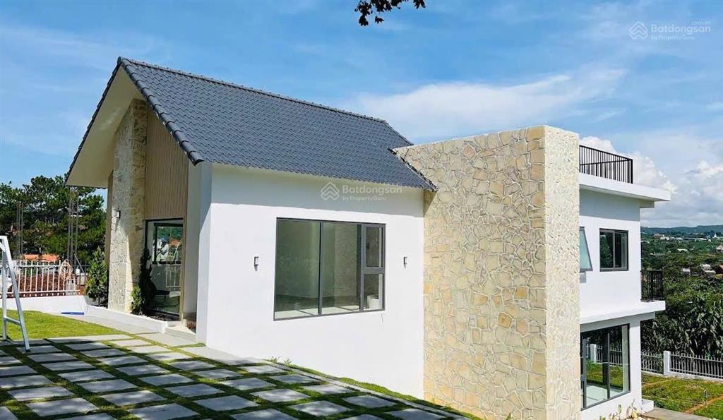 Cần bán căn biệt thự villa nghỉ dưỡng cách trung tâm thành phố đà lạt 25 km