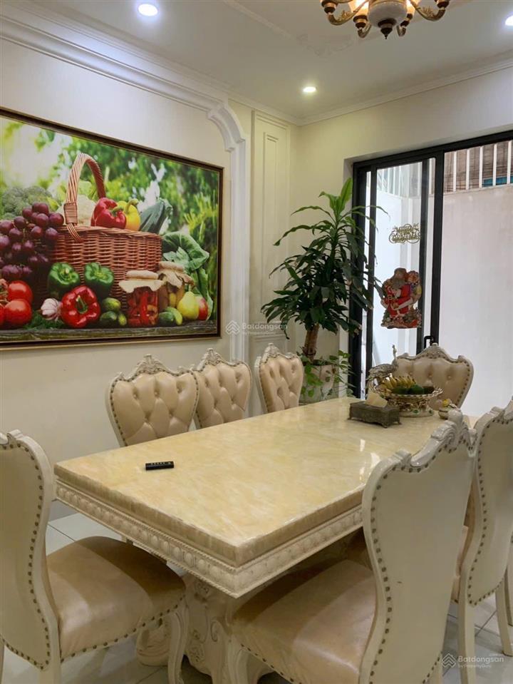 Chuyên chỗ ở mình cần bán gấp nhà chính chủ còn mới, nhà trệt hai lầu, đối diện công viên, trường